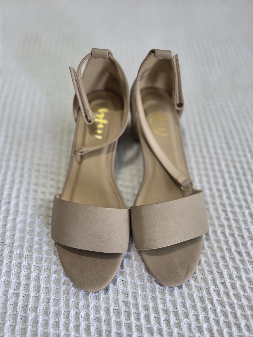 By The Way Brand Girls Shoes Size 2